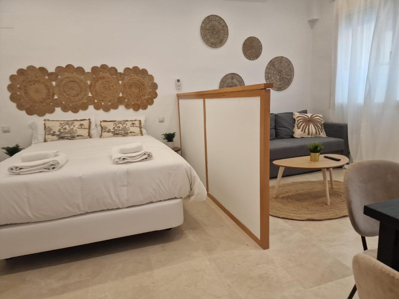 Isg Apartments Estudio En La Alameda 2 Siviglia Esterno foto