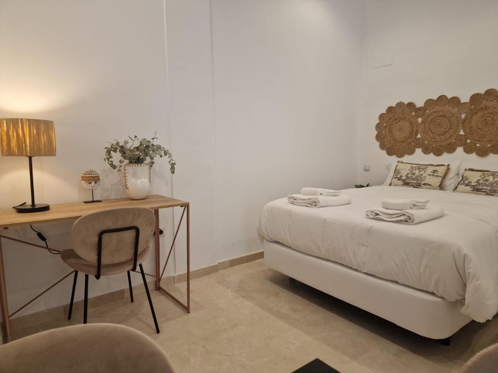 Isg Apartments Estudio En La Alameda 2 Siviglia Esterno foto
