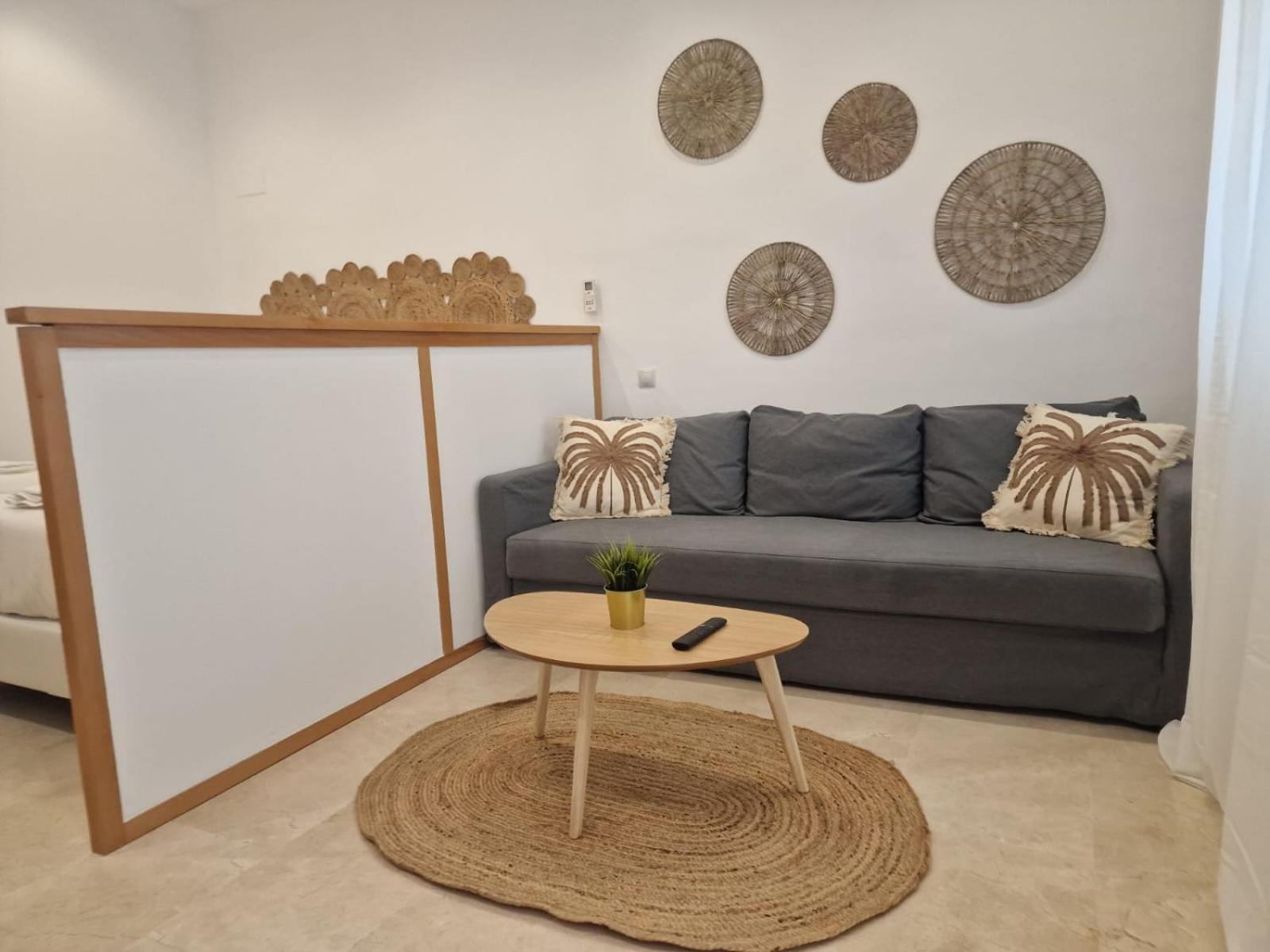 Isg Apartments Estudio En La Alameda 2 Siviglia Esterno foto